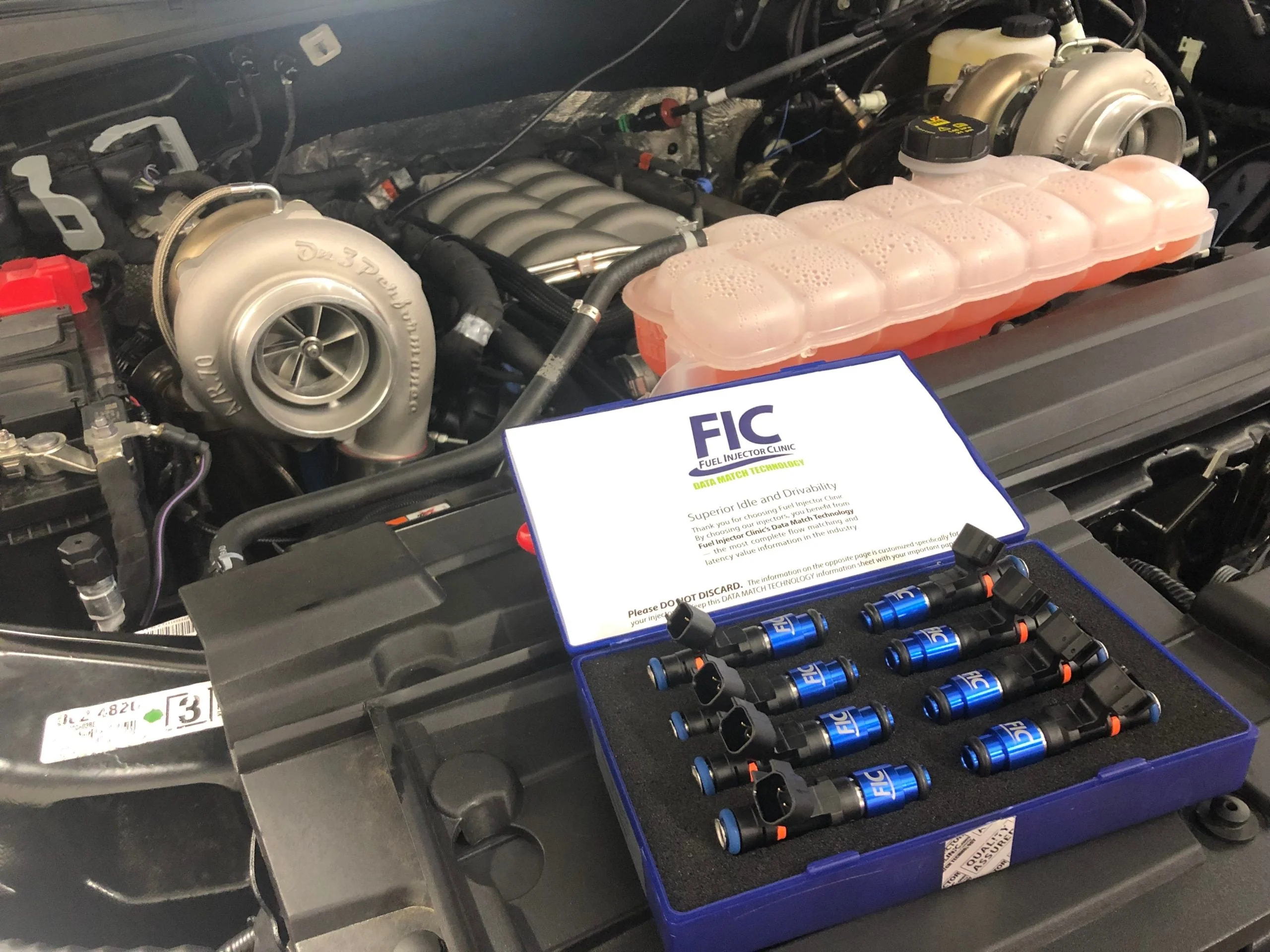 1000CC (85 LBS/HR AT 43.5 PSI FUEL PRESSURE) FIC FUEL INJECTOR CLINIC INJECTOR SET FOR MUSTANG GT (2005+)/GT350 (2015-2016)/ BOSS 302 (2012-2013)/COBRA (1999-2004) (HIGH-Z) - Image 3